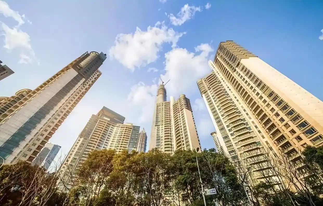 疫情受影响最大的4个行业_实体餐饮业疫情冲击_疫情相关行业